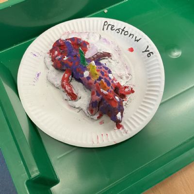 Painted clay lizards